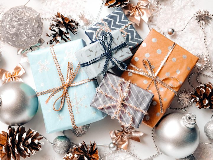 Joulun pahvipiikki näkyy Lohjalla roskakatoksissa – näin pidät paketointijätteet kurissa pyhinäkin