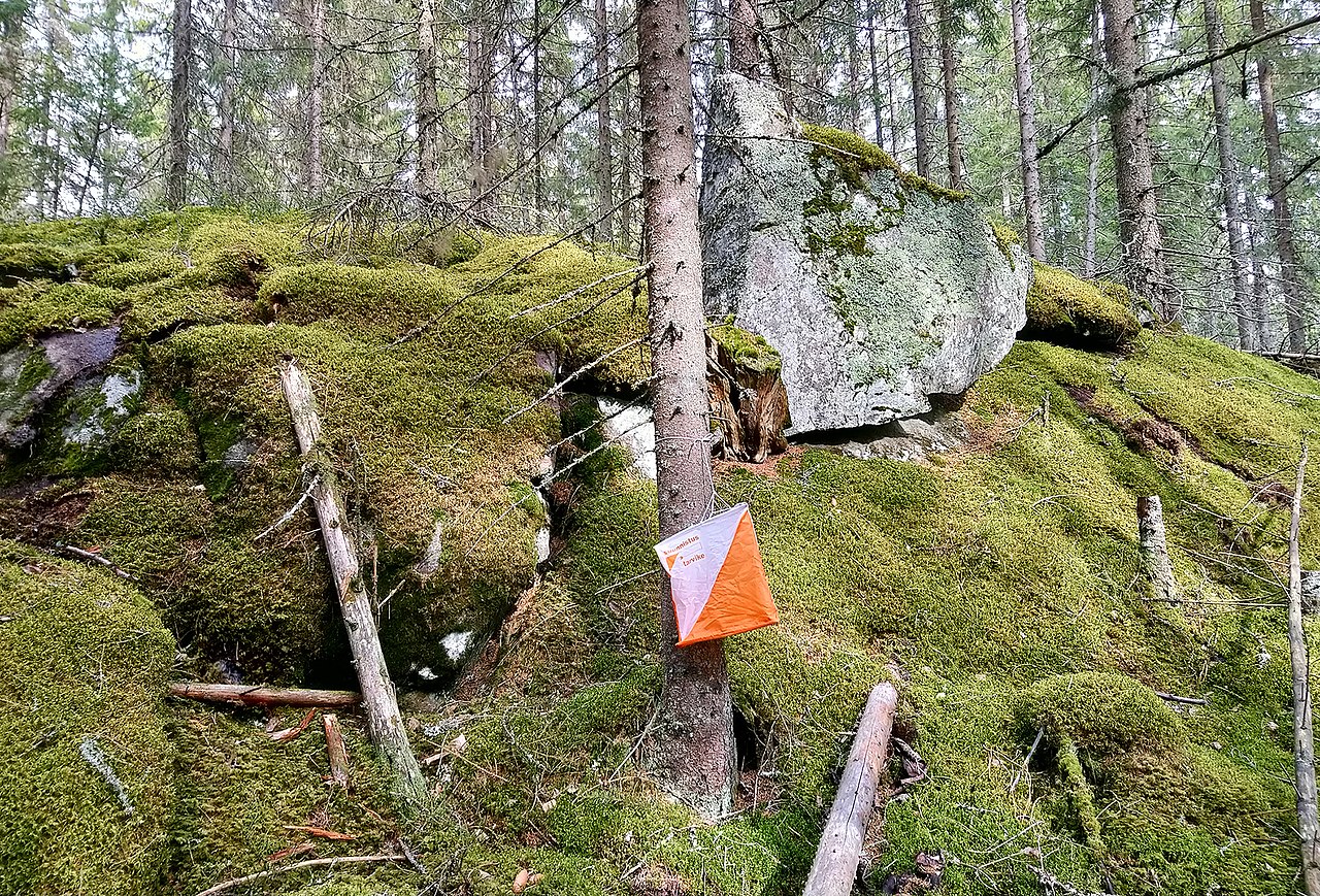 Leimaus-leirin ennakkoilmoittautuminen avautui 2.1.2026 – nuorten suunnistustapahtuma tuo Lohjan kartalle
