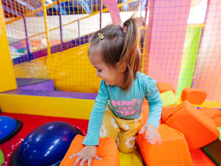 Lohjan menovinkit 8.2.2026: TenavaTohinat, Tytyri, Sunday Skating ja Pasi was here – 10 poimintaa