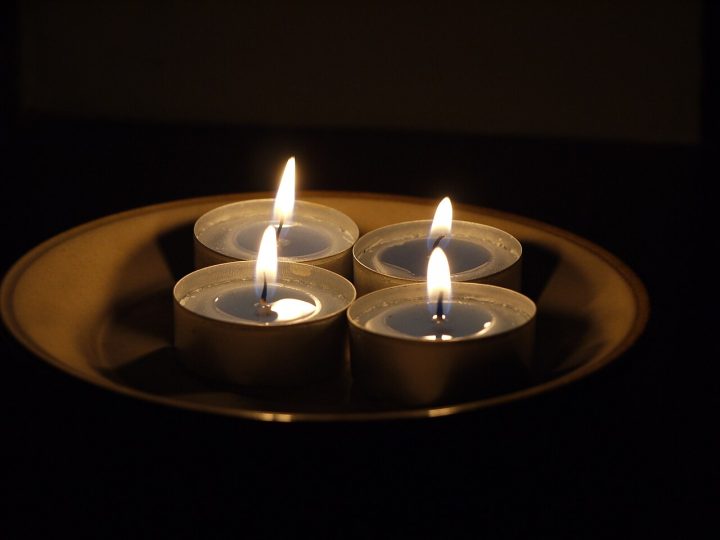 Earth Hour näkyy Lohjalla laajasti – valot sammuvat kouluista kaupungintaloon