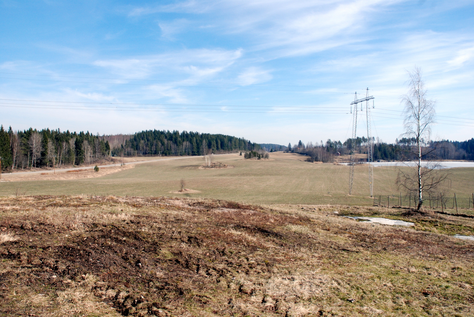 Lohjalla 10.3.2026 kevät näyttäytyi varovasti – poutainen päivä kirkastui iltaa kohti