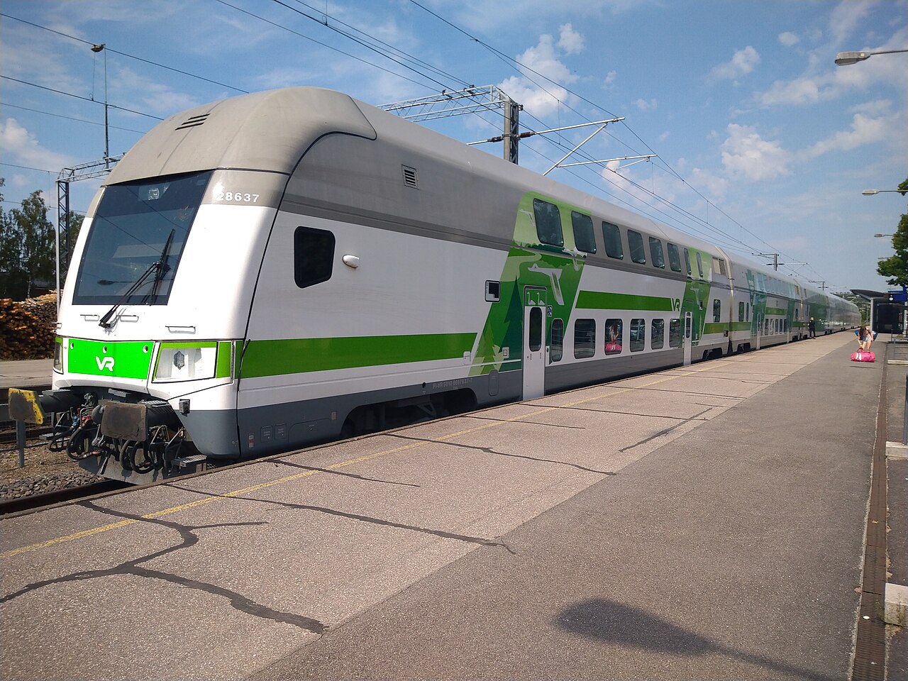 Lohja–Salo-ratasuunnitelman päivitys kuulutettiin – Länsiradan seuraava vaihe siirtyy paperilta maastoon