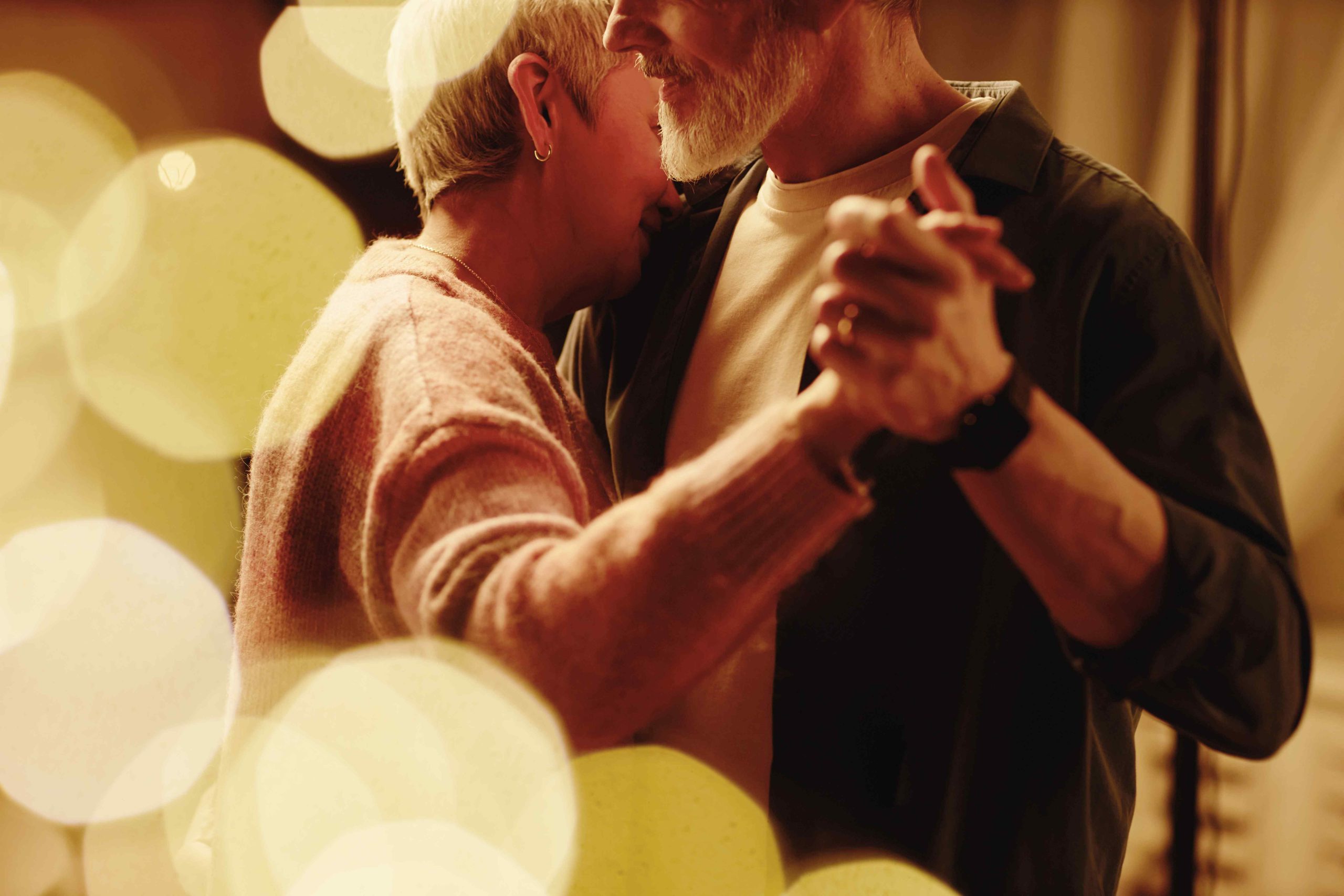 Lohjan menovinkit 19.3.2026: perhekerho, iltapäivätanssit, Juha Itkonen ja Sotaa ja rauhaa – 10 poimintaa