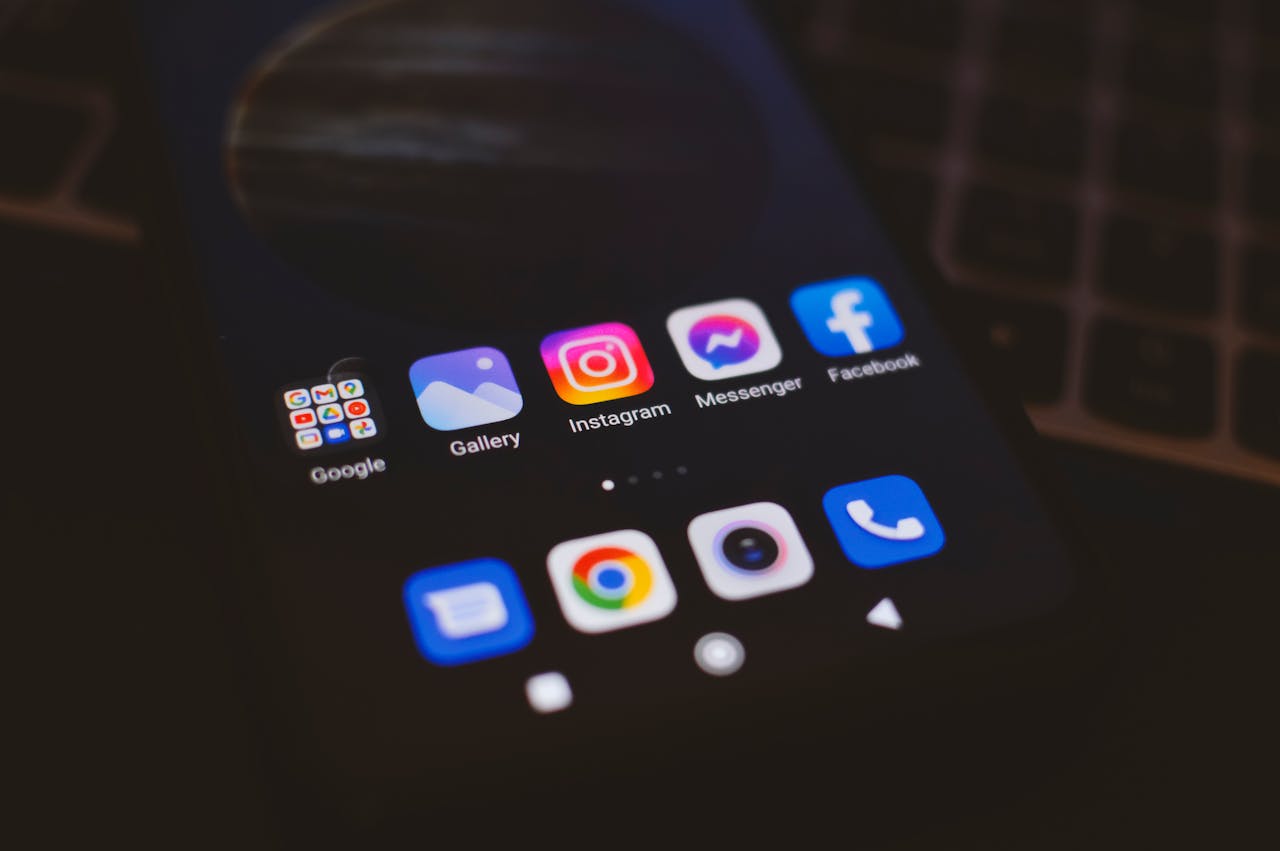 Raivosyötti leviää myös lohjalaisten somevirrassa – näin tunnistat tunteilla kalastelun