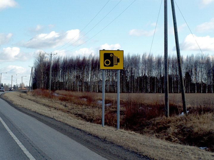 Ylinopeudet nousivat pääväylillä pintaan – viesti osuu myös Lohjan suunnan työmatkoihin
