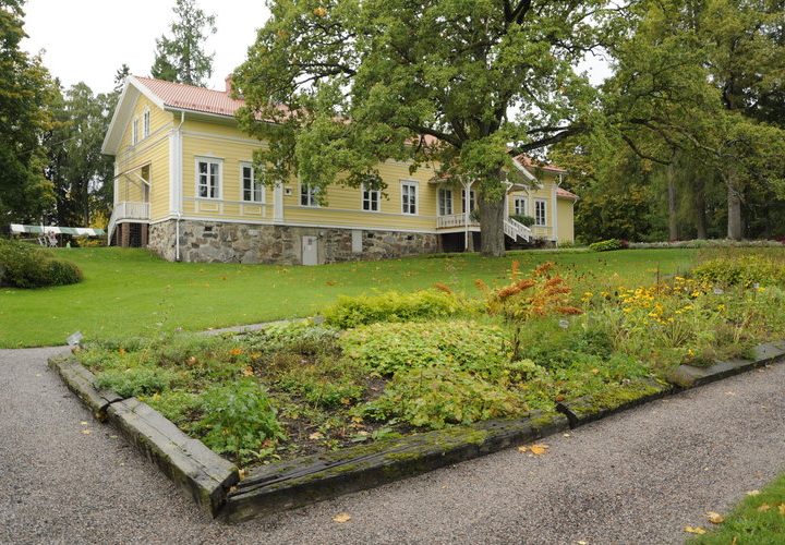 Lohjan menovinkit 10.4.2026: Tutuilla vesillä, karaoketanssit, Avain hukassa ja Salainen puutarha – 10 poimintaa