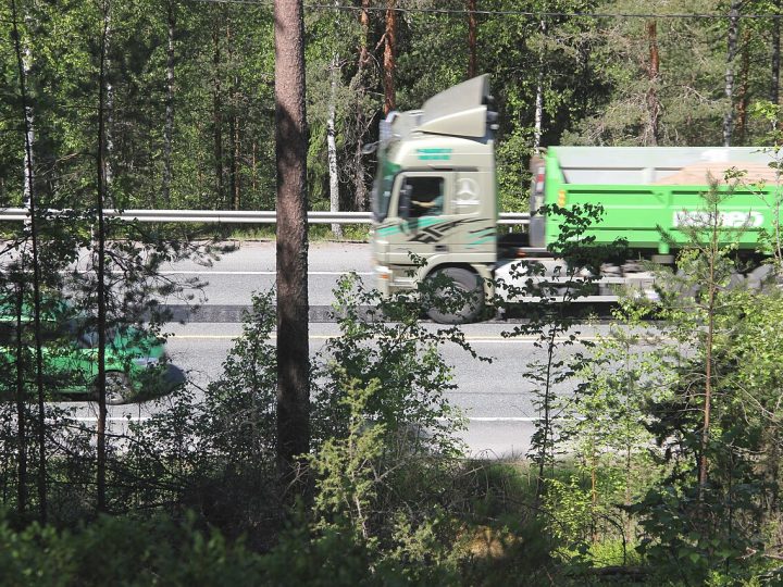 Liikenne 12 nosti Valtatie 25:n ja rantaradan Länsi-Uudenmaan kärkilistalle