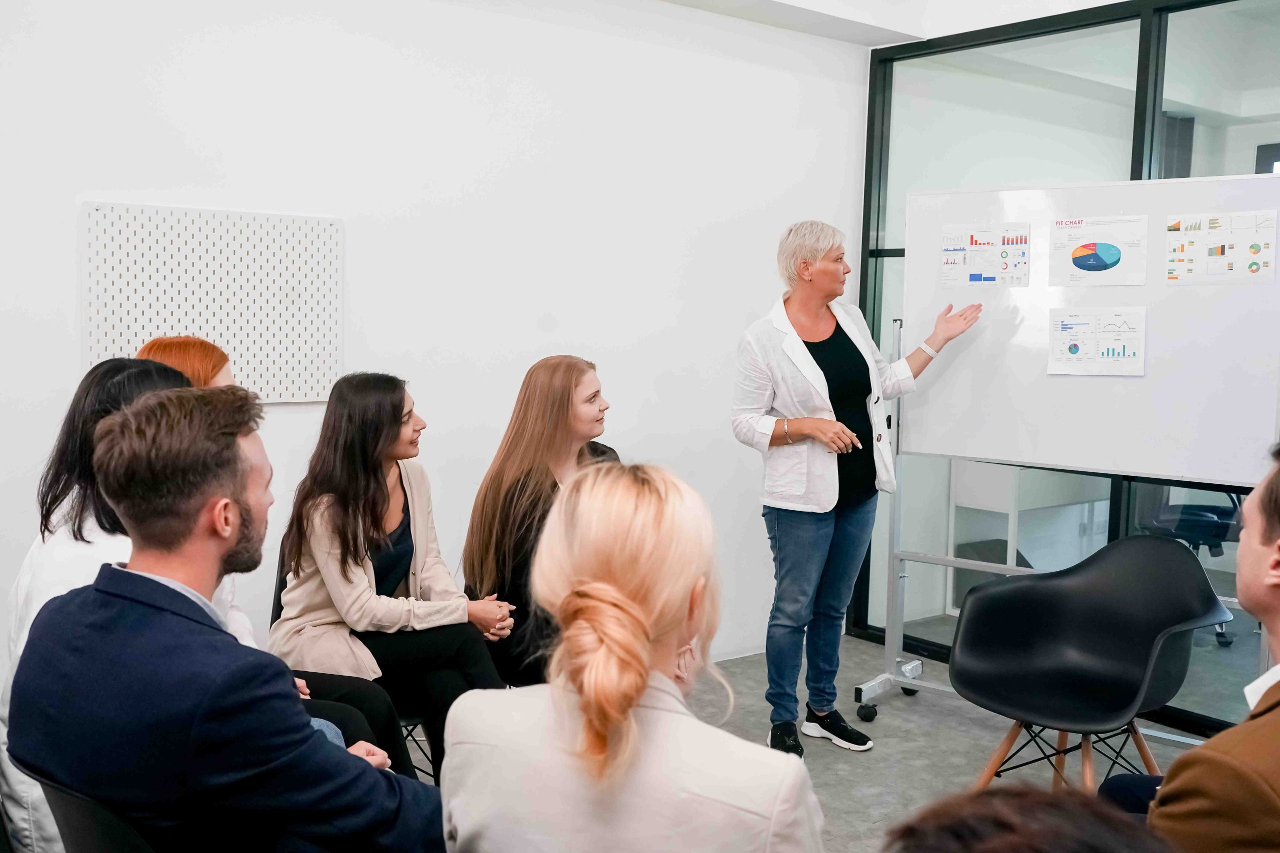 Lohjan menovinkit 8.4.2026: Tytyrin Noitaluola, Soppakirkko, yrittäjäilta ja Opus K:n jazz – 10 poimintaa