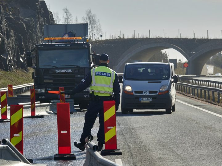 Turku–Helsinki-moottoritien vakava onnettomuus pysäytti lauantaiaamun – Lohjan autoilijoille sama reitti on arkea