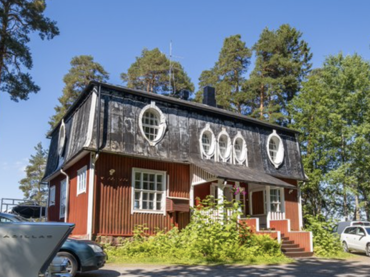 Jaana Sulan Hengitys-näyttely avautuu Villa Haikarissa Lohjalla