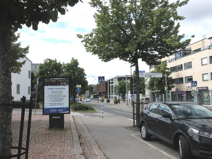 Poliisi etsii Muijalannummentien vaaratilanteessa ollutta autoilijaa