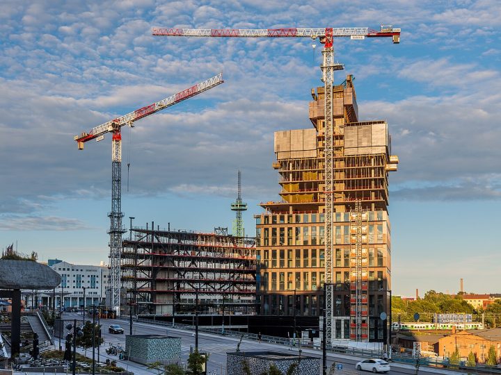 Rakentamisen liikevaihto kasvoi 12,4 prosenttia – kuukausikehitys jäi silti miinukselle
