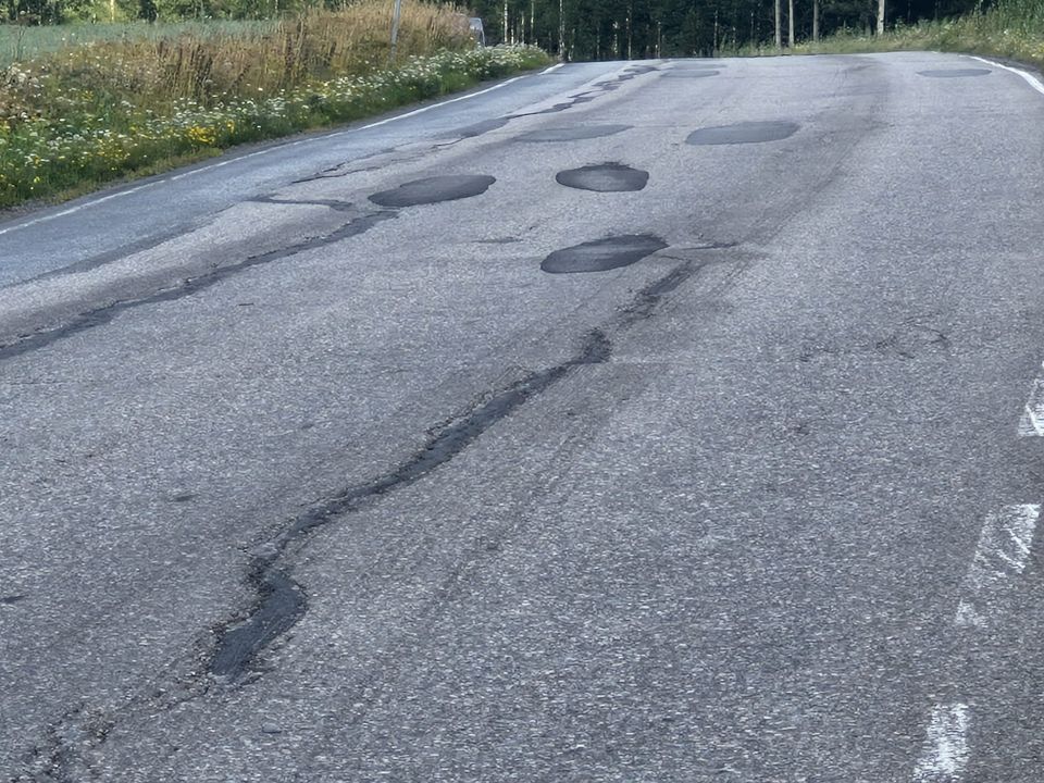 AKT vaatii maanteiden kunnossapitoon 400 miljoonaa euroa lisää vuodessa