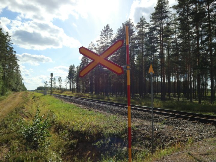 Tasoristeysten kunnostus muuttaa liikennettä viidessä kohteessa Lohjalla