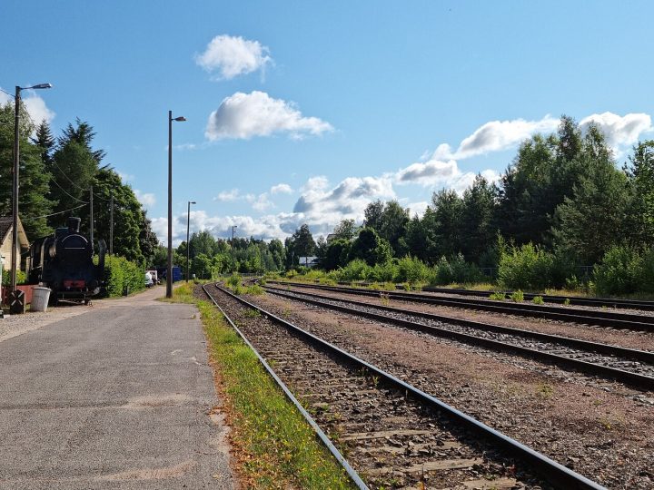Länsiradan hankeyhtiön lopettaminen nousi yhdeksi vaihtoehdoksi