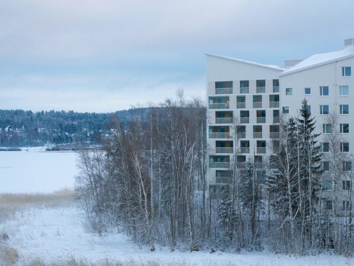 Vuokralla asuvien määrä kasvoi Suomessa – yhä useampi asuu ahtaasti